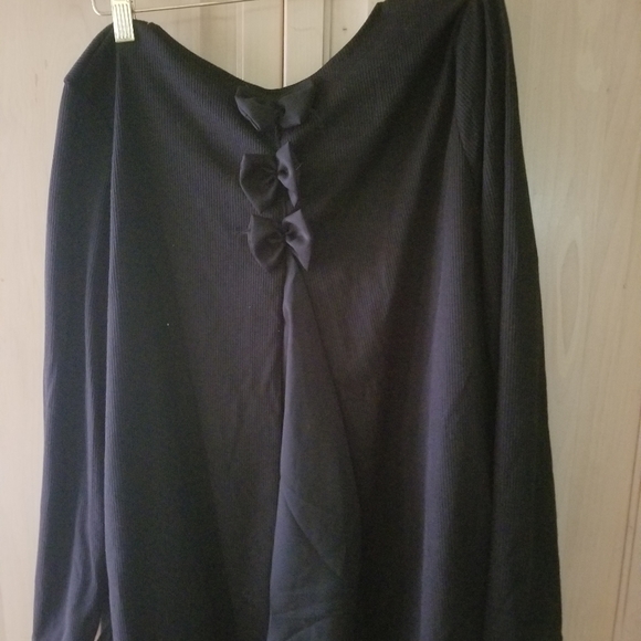 Lightweight Sweater - Picture 2 of 2